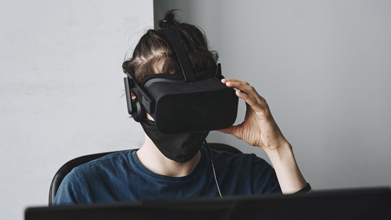 智能眼镜（AR/VR）